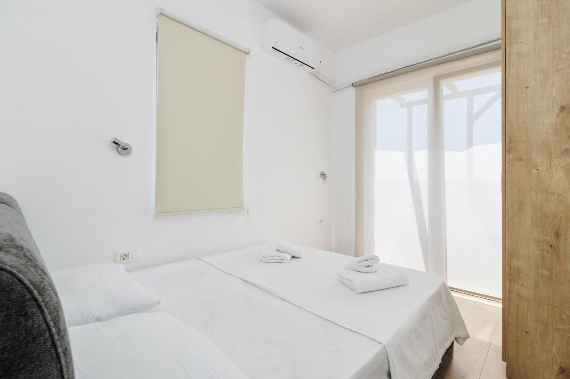 Adriatic Heights Aparthotel Kavač Eksteriør bilde