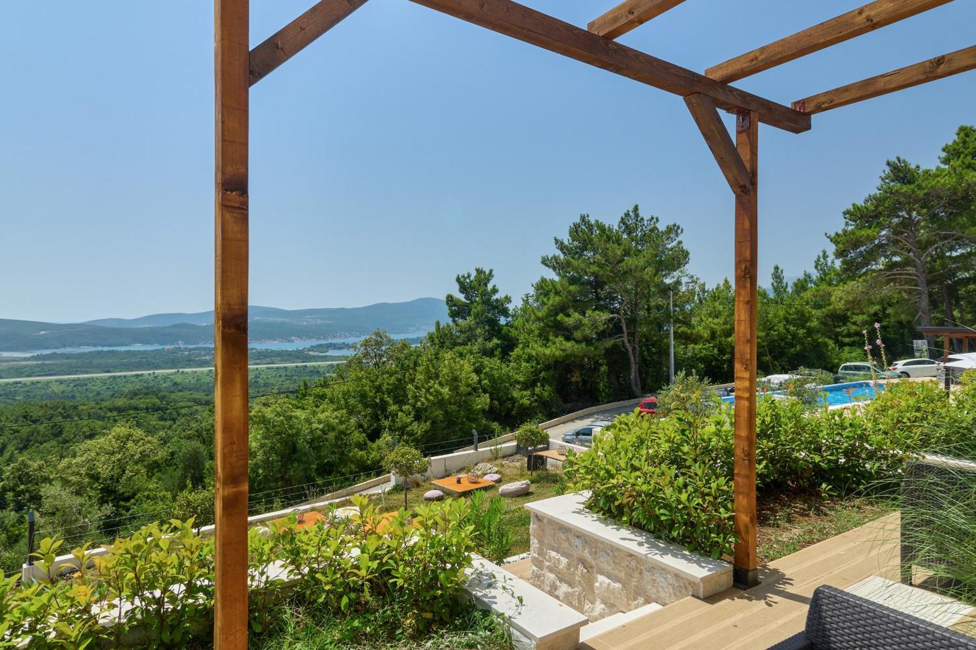 Adriatic Heights Aparthotel Kavač Eksteriør bilde