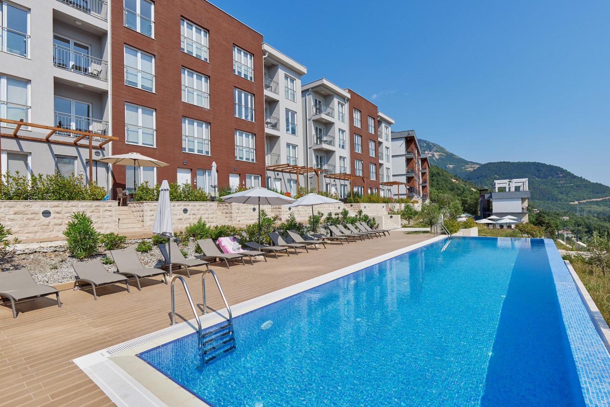 Adriatic Heights Aparthotel Kavač Eksteriør bilde
