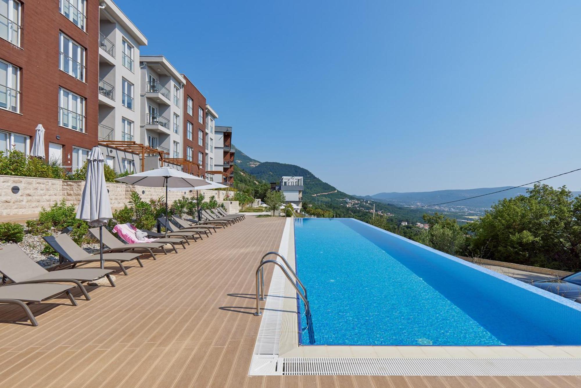 Adriatic Heights Aparthotel Kavač Eksteriør bilde